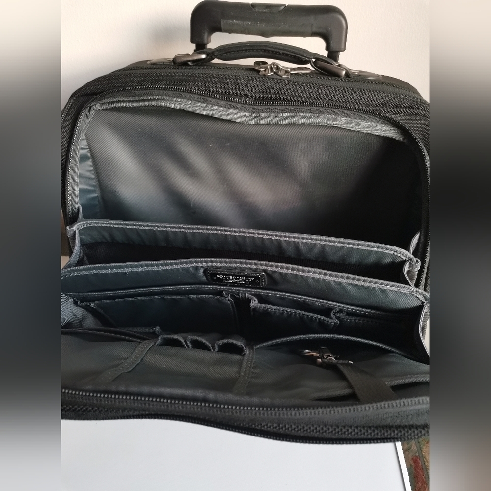 Briggs and Riley 2 wheel cabinbag - Picture 6 of 11